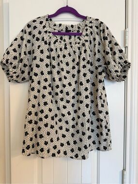 Ann Taylor Factory Cream and Black Polka Dot Puff Sleeve Blouse